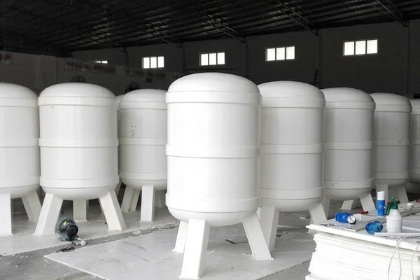 PP Vertical Vacuum Vessel
