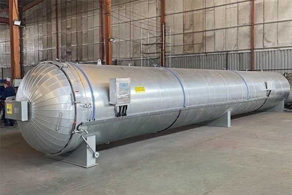 Large Vacuum Vessel CD4